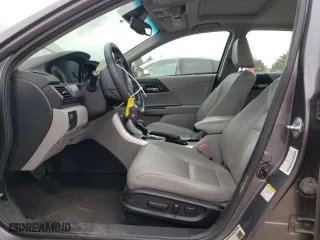 2015 Honda Accord Sedan EX-L with VIN 1HGCR3F84FA025280, listed as a Copart auction lot 52599525 with 121,853 mi miles and Clean Title. Bid and sale history available at carsss.com. Image 7.