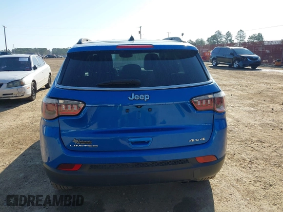 2020 Jeep Compass Limited with VIN 3C4NJDCB3LT127100, listed as a IAAI auction lot 41767535 with 114,114 mi miles. Bid and sale history available at carsss.com. Image 17.