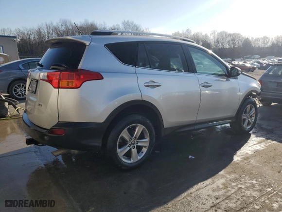 2015 Toyota RAV4 XLE with VIN 2T3WFREV3FW176787, listed as a Copart auction lot 49792205 with 132,520 mi miles and Salvage Title. Bid and sale history available at carsss.com. Image 3.