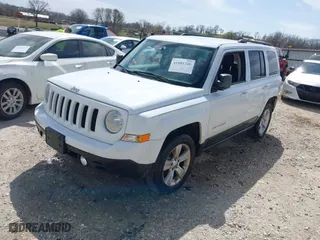 2011 Jeep Patriot Sport with VIN 1J4NF1GBXBD122064, listed as a IAAI auction lot 41801326 with 136,148 mi miles. Bid and sale history available at carsss.com. Image 18.