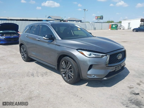 2021 Infiniti QX50 LUXE with VIN 3PCAJ5BA7MF109969, listed as a IAAI auction lot 40373144 with 28,257 mi miles. Bid and sale history available at carsss.com. Image 1.