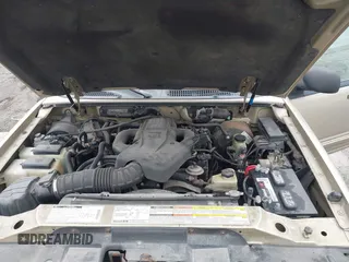 1999 Ford Explorer XLT with VIN 1FMZU34E0XZB98745, listed as a IAAI auction lot 42291282 with 174,133 mi miles and . Bid and sale history available at DreamBid. Image 10.