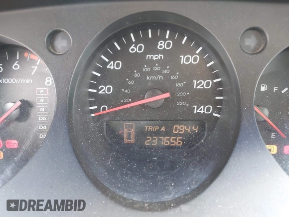 2003 Acura MDX Touring Pkg RES with VIN 2HNYD187X3H502233, listed as a IAAI auction lot 41863001 with 237,656 mi miles. Bid and sale history available at carsss.com. Image 7.