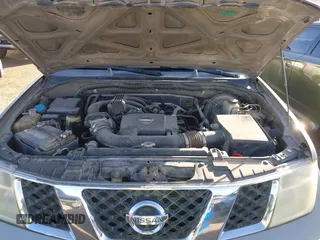 2006 Nissan Pathfinder SE z VIN 5N1AR18U36C684150, wystawiony jako IAAI lot #41201933 z przebiegiem 146 494 mil mil oraz . Historia ofert i sprzedaży dostępna na DreamBid. Obrazek 10.