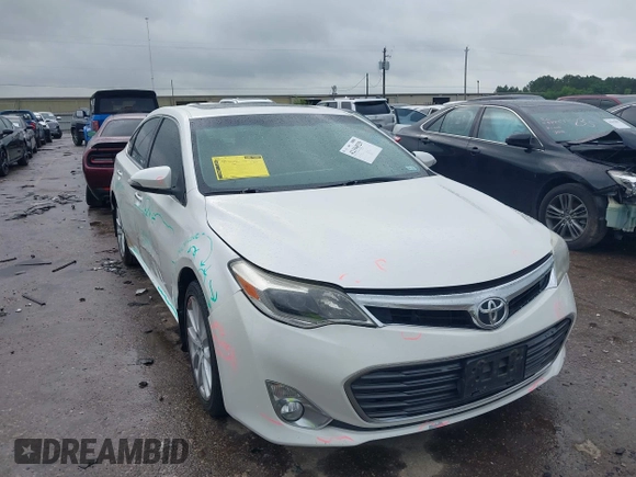 2013 Toyota Avalon XLE z VIN 4T1BK1EB5DU062247, wystawiony jako IAAI lot #42194529 z przebiegiem 189 092 mil mil oraz . Historia ofert i sprzedaży dostępna na DreamBid. Obrazek 1.