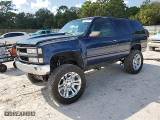 1998 Chevrolet Tahoe Z71 with VIN 1GNEK13R3WR110598, listed as a Copart auction lot 72327974 with 201,313 mi miles and Salvage Title. Bid and sale history available at carsss.com. Image 1.