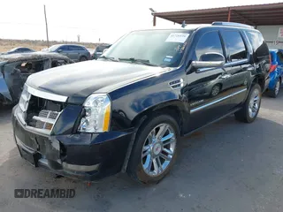 2013 Cadillac Escalade Platinum Edition with VIN 1GYS4DEF8DR302844, listed as a IAAI auction lot 41726120 with 167,425 mi miles. Bid and sale history available at carsss.com. Image 18.