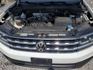 2019 Volkswagen Atlas SE with VIN 1V2LR2CA8KC572484, listed as a Copart auction lot 60793785 with 100,311 mi miles and Salvage title. Bid and sale history available at DreamBid. Image 12.
