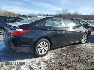 2013 Hyundai Sonata GLS with VIN 5NPEB4AC9DH523123, listed as a Copart auction lot 82388744 with 121,369 mi miles and Clean Title. Bid and sale history available at carsss.com. Image 3.