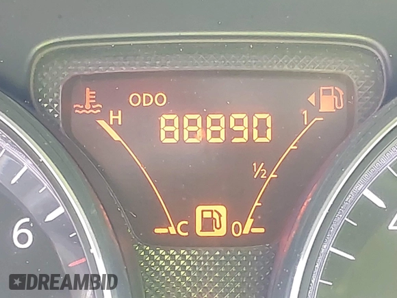 2014 Nissan Note SV with VIN 3N1CE2CP0EL381204, listed as a IAAI auction lot 41995952 with 88,890 mi miles and . Bid and sale history available at DreamBid. Image 15.