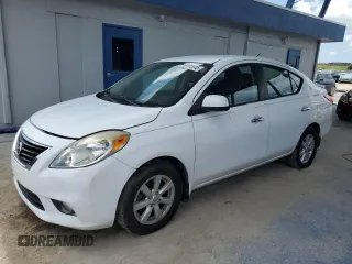 2013 Nissan Versa SV with VIN 3N1CN7AP0DL872466, listed as a Copart auction lot 61818745 with 147,042 mi miles and Clean title. Bid and sale history available at DreamBid. Image 1.