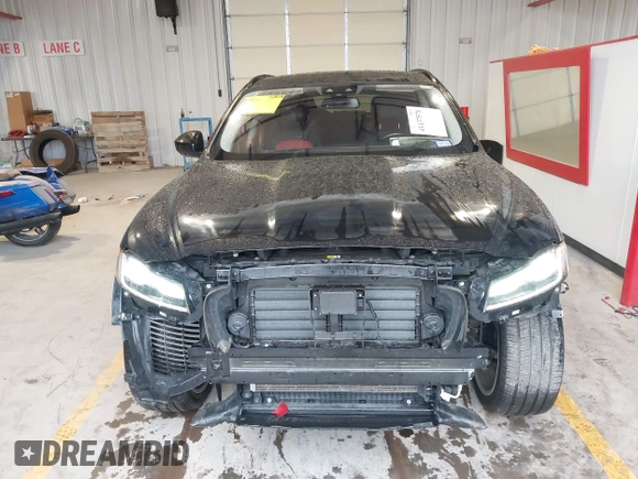 2017 Jaguar F-Pace 35t R-Sport with VIN SADCL2BV3HA068568, listed as a IAAI auction lot 41437570 with 39,025 mi miles and . Bid and sale history available at DreamBid. Image 12.