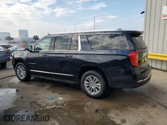 2022 GMC Yukon XL SLT with VIN 1GKS1GKDXNR353920, listed as a Copart auction lot 82441214 with 38,119 mi miles and Salvage Title. Bid and sale history available at carsss.com. Image 2.