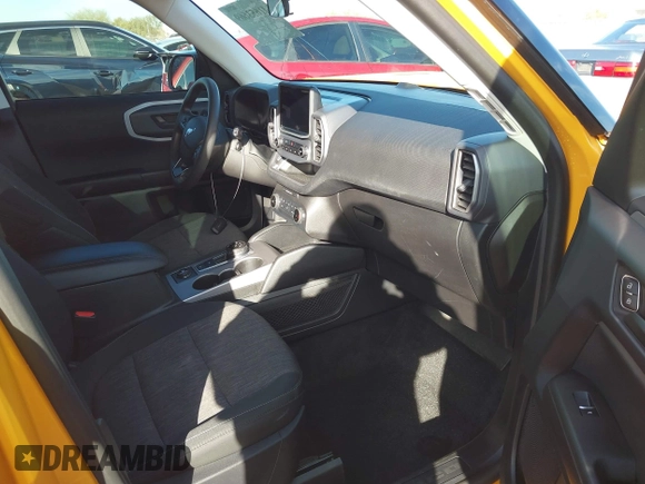 2022 Ford Bronco Sport Big Bend z VIN 3FMCR9B6XNRD50828, wystawiony jako IAAI lot #41653669 z przebiegiem 37 859 mil mil oraz . Historia ofert i sprzedaży dostępna na DreamBid. Obrazek 5.