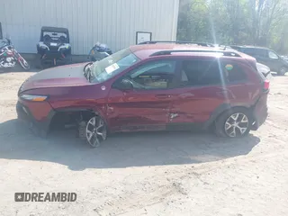 2018 Jeep Cherokee Trailhawk с VIN 1C4PJMBX1JD619990, выставлен на аукционе IAAI как лот 42240308 с пробегом Не указан миль и . История ставок и продаж доступна на DreamBid. Изображение 15.