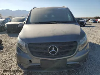 2016 Mercedes-Benz Metris Passenger Van with VIN WD4PG2EE8G3089034, listed as a Copart auction lot 72700064 with 110,674 mi miles and Salvage Title. Bid and sale history available at carsss.com. Image 5.
