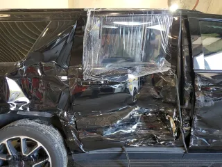 2022 Chevrolet Suburban RST with VIN 1GNSKEKD8NR206595, listed as a Copart auction lot 65003794 with 34,559 mi miles and Salvage Title. Bid and sale history available at carsss.com. Image 11.