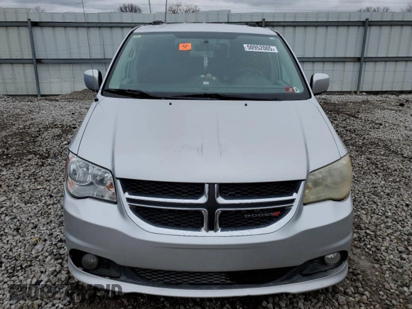 2011 Dodge Grand Caravan Crew with VIN 2D4RN5DG6BR693469, listed as a Copart auction lot 50952085 with 209,501 mi miles and Clean Title. Bid and sale history available at DreamBid. Image 5.