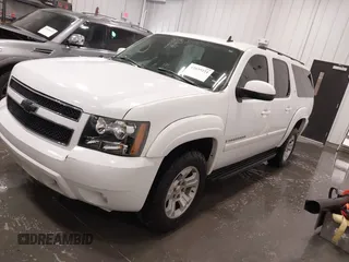 2007 Chevrolet Suburban LT with VIN 1GNFK16307J240138, listed as a IAAI auction lot 42039221 with 212,689 mi miles and . Bid and sale history available at DreamBid. Image 2.