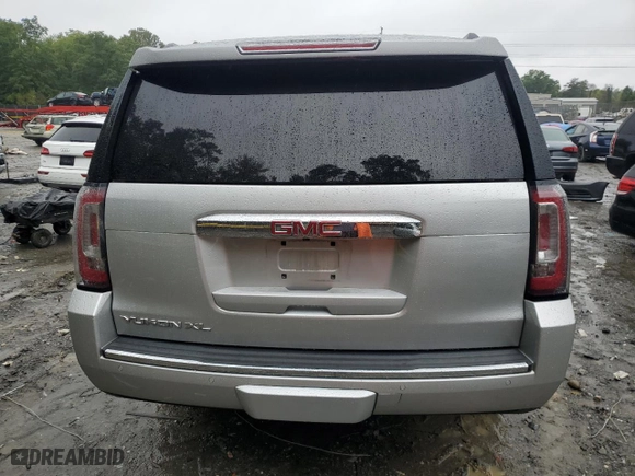 2020 GMC Yukon XL Denali with VIN 1GKS1HKJ9LR200101, listed as a Copart auction lot 73493014 with 111,304 mi miles and Salvage Title. Bid and sale history available at carsss.com. Image 6.