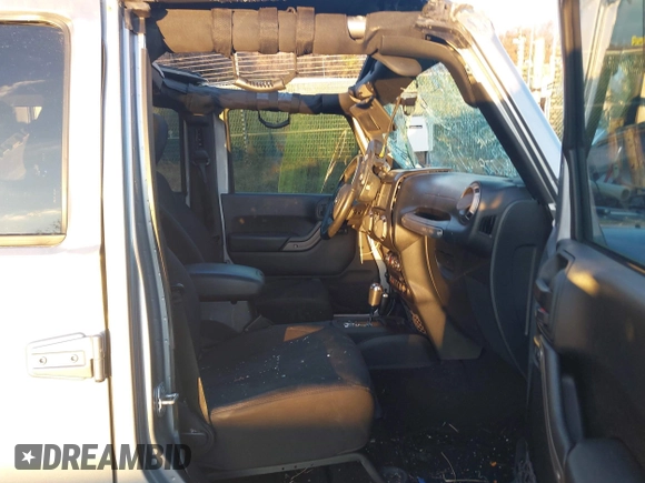 2018 Jeep Wrangler JK Unlimited Sport S with VIN 1C4BJWDG5JL862100, listed as a IAAI auction lot 40986228 with 1 mi miles. Bid and sale history available at carsss.com. Image 5.