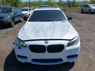 2013 BMW 5 Series 535i with VIN WBAFR7C54DC819983, listed as a IAAI auction lot 42141306 with 135,938 mi miles and . Bid and sale history available at carsss.com. Image 12.