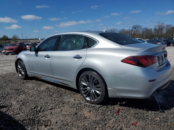 2018 Infiniti Q70 Luxe with VIN JN1BY1PP6JM330507, listed as a Copart auction lot 46118465 with 38,626 mi miles and Salvage title. Bid and sale history available at DreamBid. Image 2.