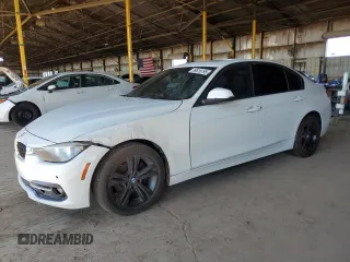2016 BMW 3 Series 328i z VIN WBA8E9C52GK648628, wystawiony jako Copart lot #59816195 z przebiegiem 107 645 mil mil oraz Czysty tytuł • Clean title. Historia ofert i sprzedaży dostępna na DreamBid. Obrazek 1.