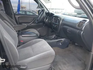 2005 Toyota Tundra SR5 with VIN 5TBET34185S475717, listed as a IAAI auction lot 41755564 with 237,629 mi miles. Bid and sale history available at carsss.com. Image 5.