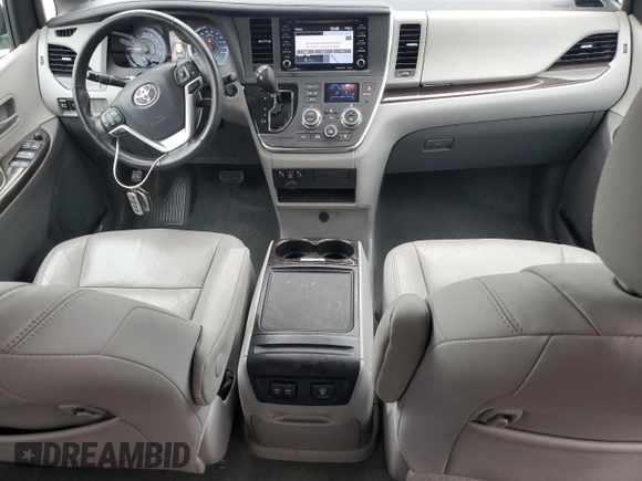 2018 Toyota Sienna XLE Auto Access Seat with VIN 5TDYZ3DC7JS905347, listed as a Copart auction lot 51348005 with 90,476 mi miles and Salvage Title. Bid and sale history available at carsss.com. Image 8.