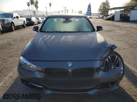 2012 BMW 3 Series 328i z VIN WBA3A5G59CNN65571, wystawiony jako Copart lot #51550195 z przebiegiem 111 036 mil mil oraz Szkoda całkowita • Salvage title. Historia ofert i sprzedaży dostępna na DreamBid. Obrazek 5.