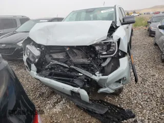 2024 Ford Ranger XL with VIN 1FTER4PHXRLE32041, listed as a Copart auction lot 71378594 with 2,267 mi miles and Salvage Title. Bid and sale history available at carsss.com. Image 5.