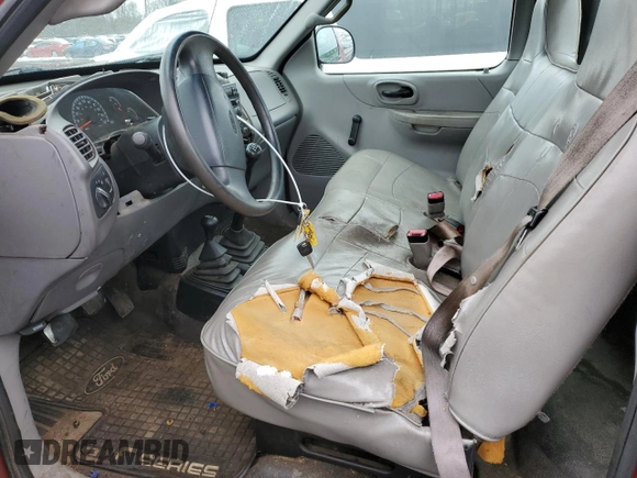 2000 Ford F-150 XL with VIN 1FTZF1828YNA98842, listed as a Copart auction lot 45170545 with 130,634 mi miles and Clean title. Bid and sale history available at DreamBid. Image 7.