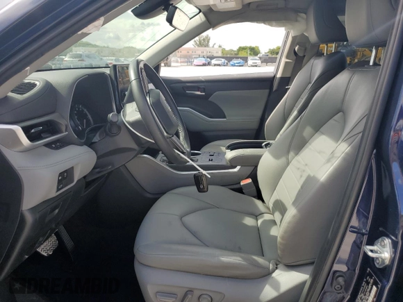 2023 Toyota Highlander L with VIN 5TDKDRAH1PS031870, listed as a Copart auction lot 62991235 with 27,099 mi miles and Non repairable. Bid and sale history available at DreamBid. Image 7.