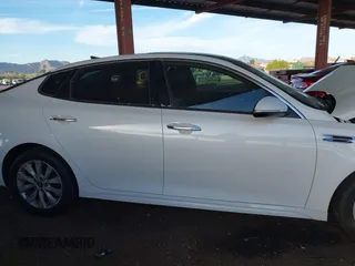 2018 Kia Optima LX with VIN 5XXGT4L30JG236781, listed as a IAAI auction lot 42074861 with 1 mi miles. Bid and sale history available at carsss.com. Image 14.