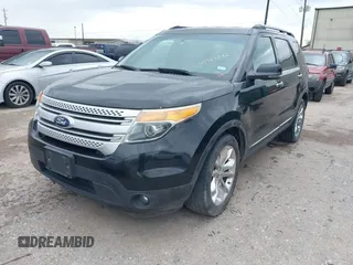2014 Ford Explorer XLT with VIN 1FM5K7D86EGA68984, listed as a IAAI auction lot 41906742 with 145,292 mi miles and . Bid and sale history available at carsss.com. Image 2.
