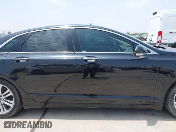 2013 Lincoln MKZ with VIN 3LN6L2G92DR827081, listed as a IAAI auction lot 42267095 with 114,564 mi miles and . Bid and sale history available at DreamBid. Image 13.