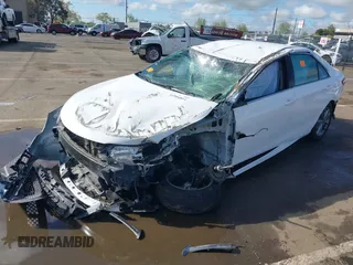 2015 Toyota Camry XLE z VIN 4T1BF1FK7FU110031, wystawiony jako IAAI lot #41906811 z przebiegiem Nie podano mil oraz . Historia ofert i sprzedaży dostępna na DreamBid. Obrazek 6.