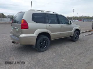 2005 Lexus GX 470 with VIN JTJBT20X450091562, listed as a IAAI auction lot 41771447 with 192,037 mi miles and . Bid and sale history available at carsss.com. Image 4.