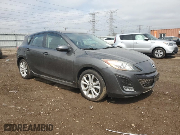 2011 Mazda 3 S Grand Touring z VIN JM1BL1M5XB1433107, wystawiony jako Copart lot #52216955 z przebiegiem 134 509 mil mil oraz Szkoda całkowita • Salvage title. Historia ofert i sprzedaży dostępna na DreamBid. Obrazek 4.