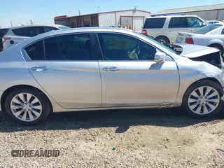 2013 Honda Accord Sdn EX-L with VIN 1HGCR2F89DA206267, listed as a IAAI auction lot 41882372 with Not Provided miles. Bid and sale history available at carsss.com. Image 13.