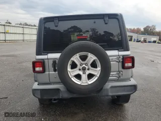 2018 Jeep Wrangler Unlimited Sport S with VIN 1C4HJXDN8JW223058, listed as a Copart auction lot 82550094 with 86,446 mi miles and Salvage Title. Bid and sale history available at carsss.com. Image 6.