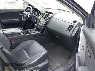 2014 Mazda CX-9 Touring z VIN JM3TB2CAXE0445450, wystawiony jako IAAI lot #42477260 z przebiegiem 139 583 mil mil oraz . Historia ofert i sprzedaży dostępna na DreamBid. Obrazek 5.