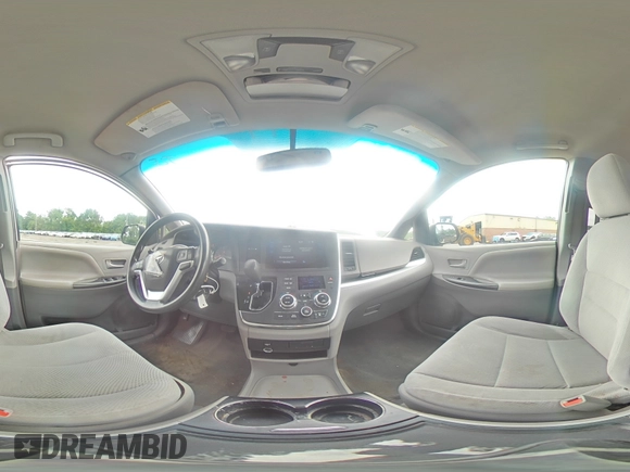 2015 Toyota Sienna LE AAS z VIN 5TDKK3DCXFS590626, wystawiony jako Copart lot #63081115 z przebiegiem 144 933 mil mil oraz Szkoda całkowita • Salvage title. Historia ofert i sprzedaży dostępna na DreamBid. Obrazek 15.