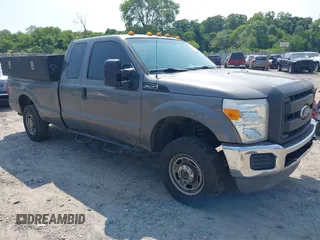 2012 Ford F-250 XL z VIN 1FT7X2B63CEB12693, wystawiony jako IAAI lot #42362466 z przebiegiem 224 180 mil mil oraz . Historia ofert i sprzedaży dostępna na DreamBid. Obrazek 1.