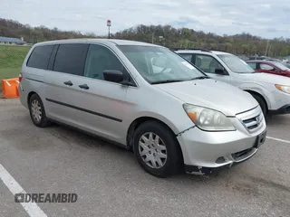 2007 Honda Odyssey LX with VIN 5FNRL38297B073742, listed as a IAAI auction lot 41919129 with 152,584 mi miles. Bid and sale history available at carsss.com. Image 1.