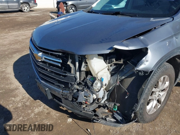 2019 Chevrolet Traverse LT Cloth with VIN 1GNEVGKW5KJ261159, listed as a IAAI auction lot 41745756 with 116,537 mi miles. Bid and sale history available at carsss.com. Image 6.