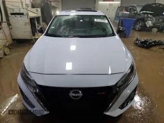 2024 Nissan Altima SR with VIN 1N4BL4CV8RN411702, listed as a Copart auction lot 50154555 with 8,680 mi miles and Salvage Title. Bid and sale history available at carsss.com. Image 5.