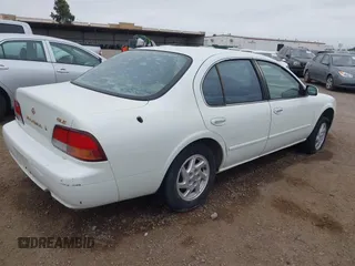 1999 Nissan Maxima GXE с VIN JN1CA21D7XT811913, выставлен на аукционе IAAI как лот 42374679 с пробегом 209 172 миль миль и . История ставок и продаж доступна на DreamBid. Изображение 4.