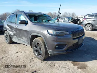 2019 Jeep Cherokee Latitude Plus with VIN 1C4PJMLB5KD363244, listed as a IAAI auction lot 41820628 with 94,330 mi miles. Bid and sale history available at carsss.com. Image 1.